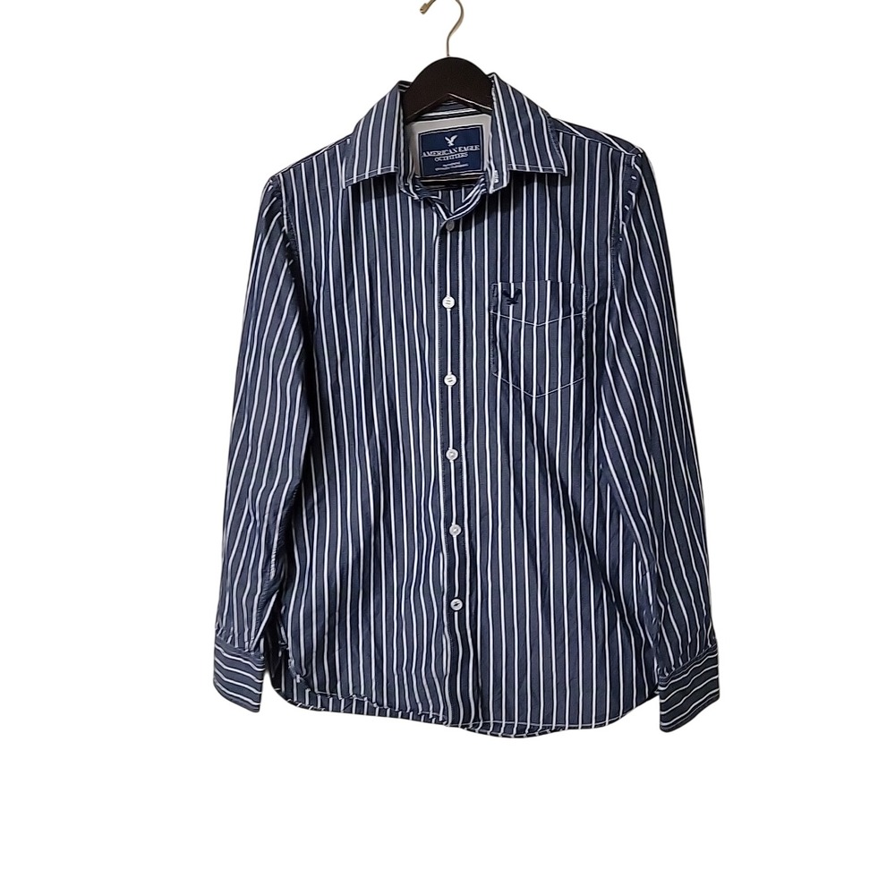 American Eagle Outfitters Sz Med Men's "Vintage Fit" Button-Up Long Sleeve Shirt
